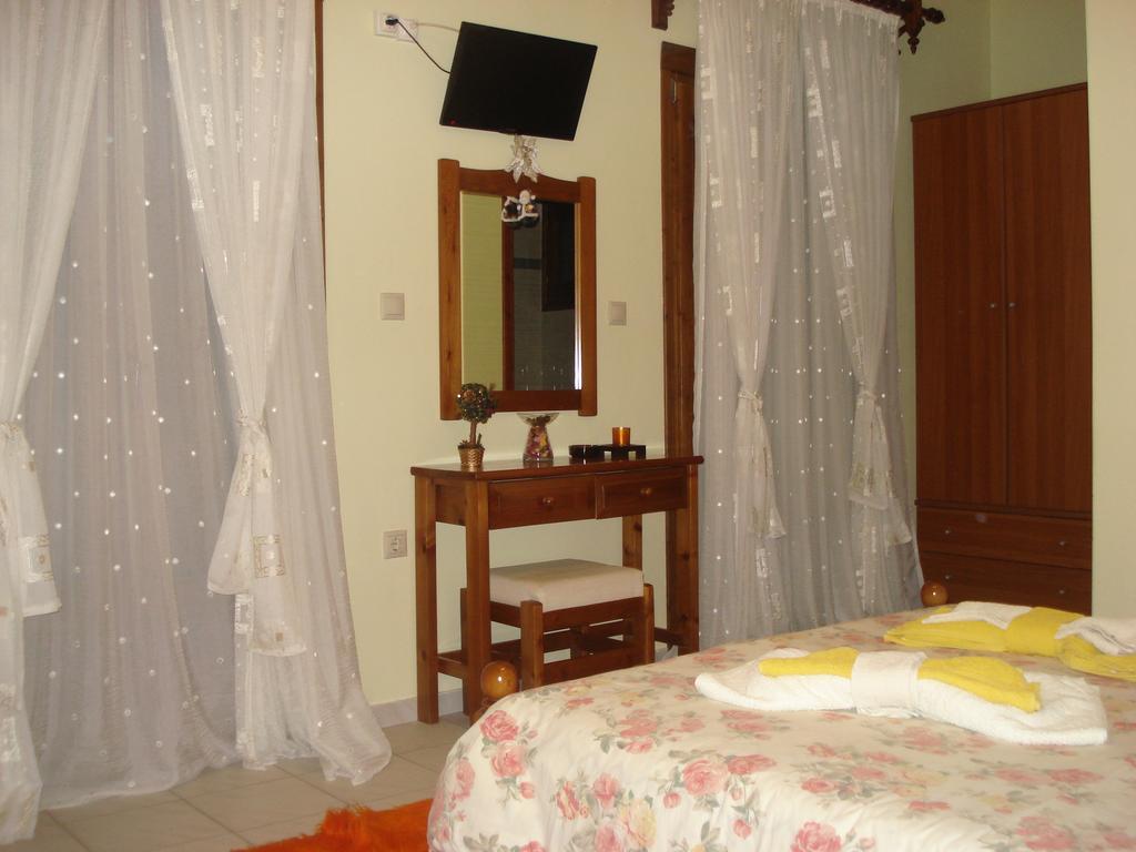 Iris Otel Arachova Dış mekan fotoğraf